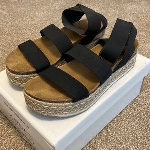Steve Madden Kimmie black sandals size 8